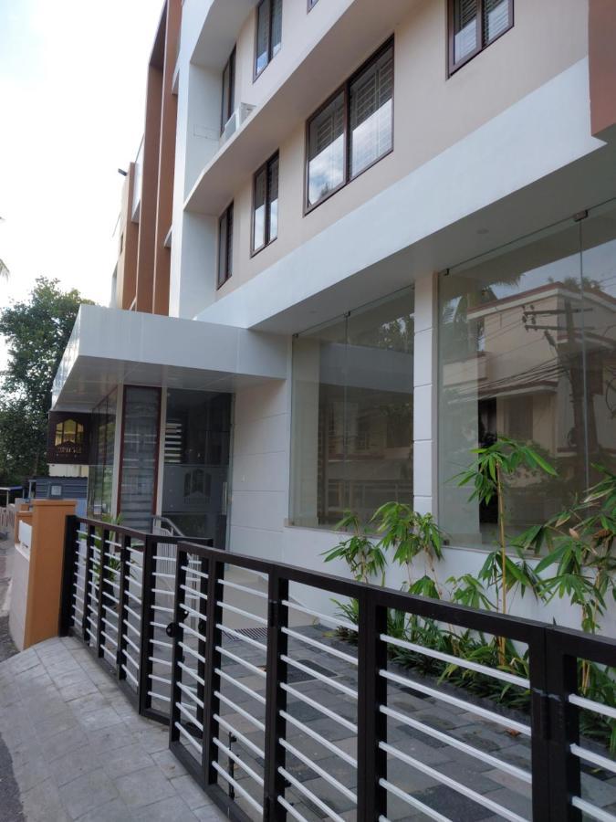 Hotel Mannat Residence Thiruvananthapuram Exterior photo